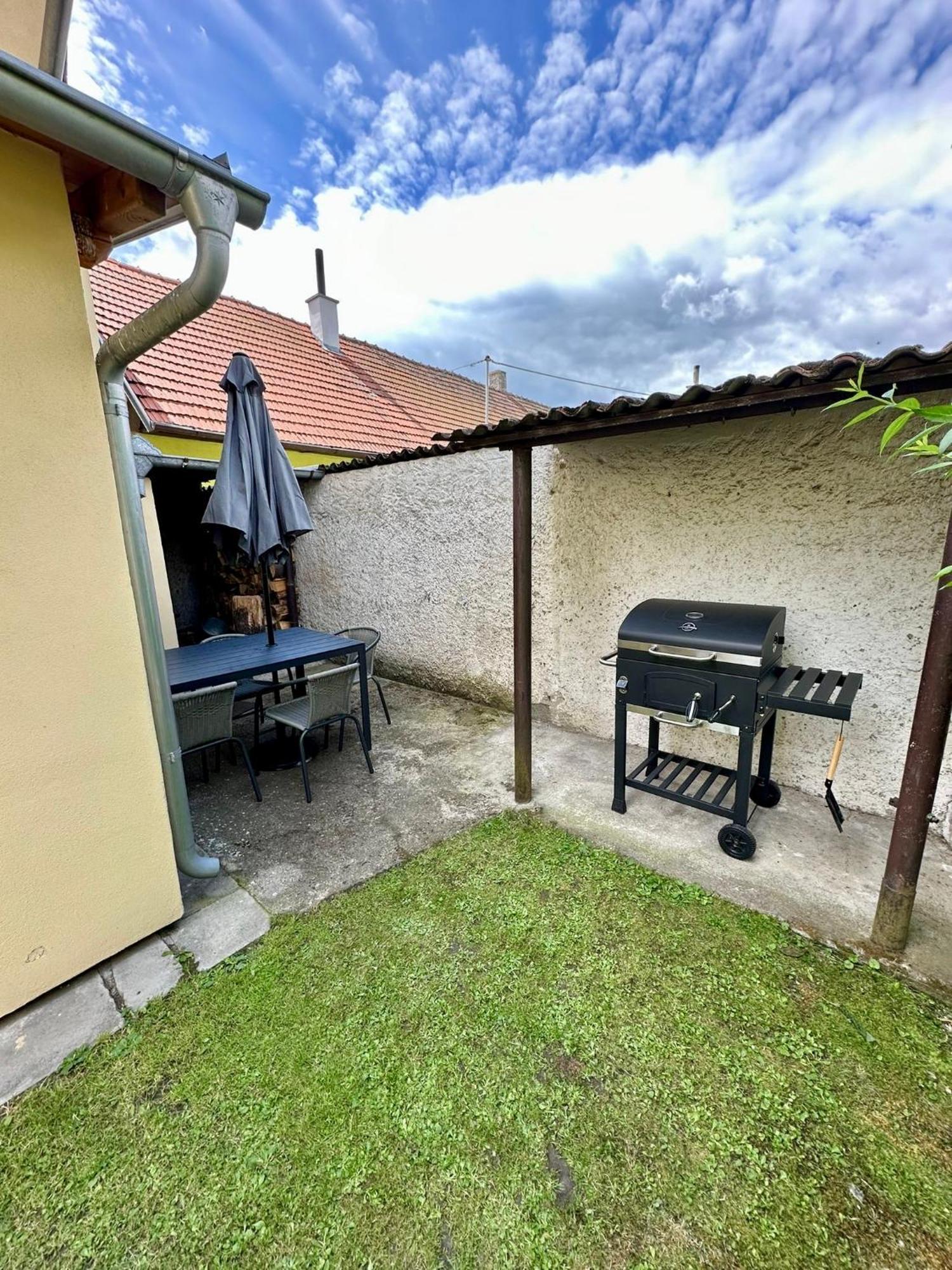 Slunce & Seno Hostice (Strakonice)